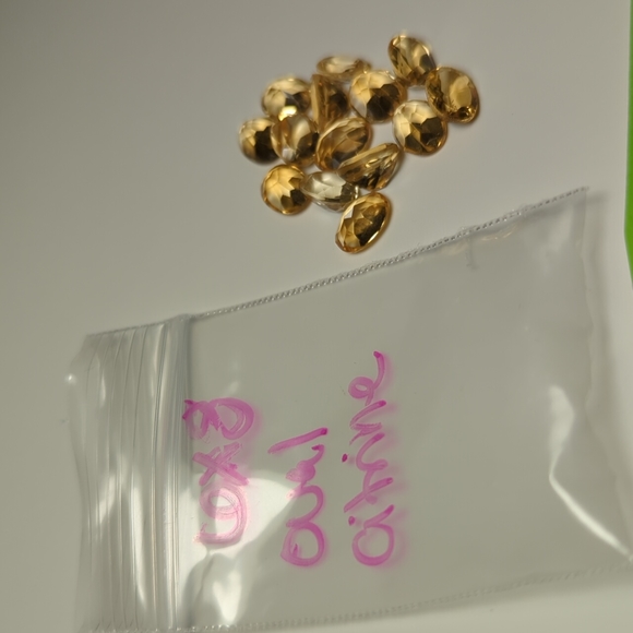 Lot of 13 citrine loose stones - 6x8 oval cut - Picture 1 of 2